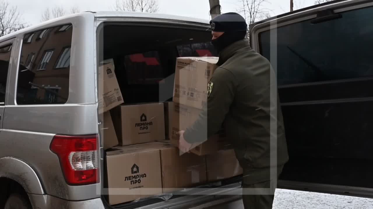 🎁 «Дед Мороз специального назначения»: росгвардейцы поздравили детей в Горловке смотреть онлайн