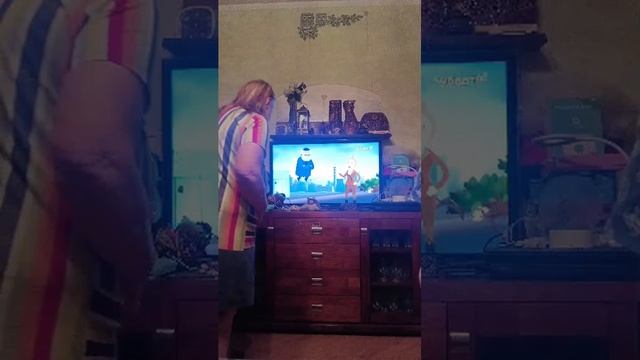 Снимаю с братлм видос.