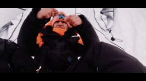 Полная версия видео. р.Свирь, не берущий окунь на мормышку.