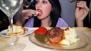 МУКБАНГ/ПЮРЭ С КОТЛЕТАМИ/Соления🧆🧆🧆🧆🧆🍅🍅🍅🥒🥒🥒🥒