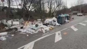 В Сочи на Мамайском перевале образовалась крупная стихийная свалка