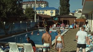 Leonsia Family Hotel