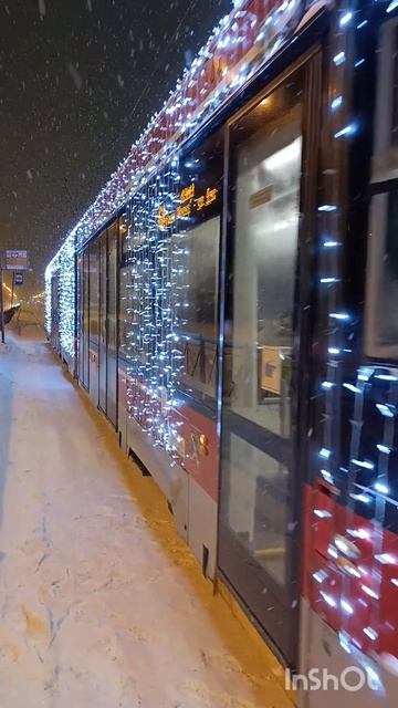 Новогодний трамвай смотреть онлайн