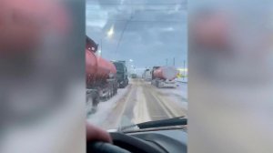 Появились кадры последствий снегопадов в Поволжье.