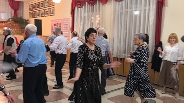 Белое вино... 04.01.26... смотреть онлайн