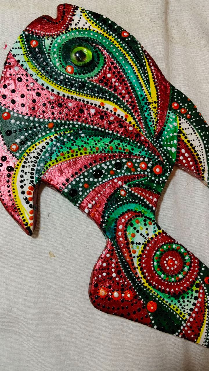 РЫБКА - ДЕКОР  «Хранительница течений»— будто это не рыба, а дух воды, знающий пути между мирами.