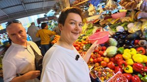 Нашли ПОДКРУЧЕННЫЕ весы! ВТРИДОРОГО закупились на рынке, ЦЕНЫ на фрукты ВЗЛЕТЕЛИ! Наелась ДУРИАНА)