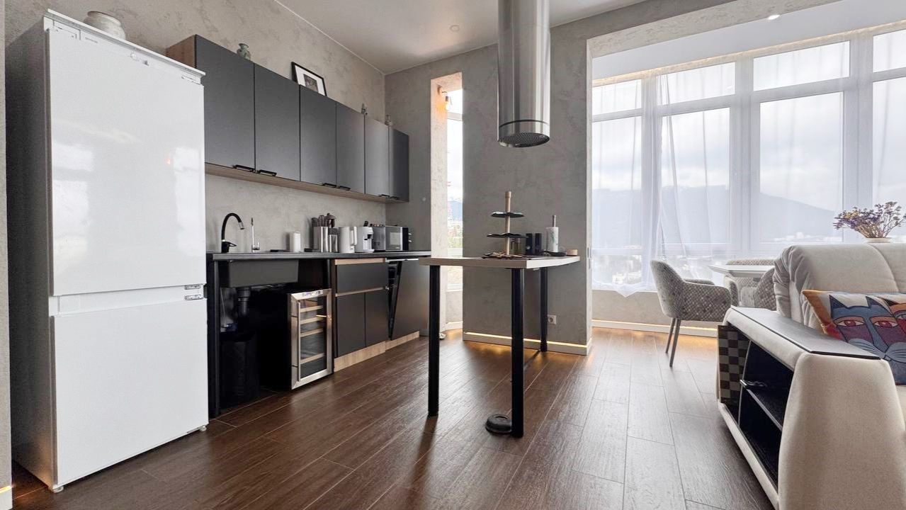 Обзор 2- комнатной квартиры на продажу в Ялте, ЖК Южный берег смотреть онлайн