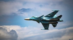 Су-34 уничтожил бронетехнику ВСУ. Лучшее видео из зоны СВО