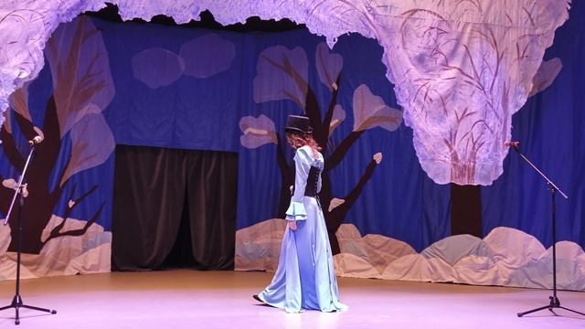 "Песня волшебника" из к/ф "Обыкновенное чудо"
Даша Поливанова смотреть онлайн