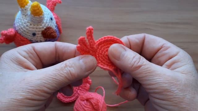 Попугайчик ч. 2 клюв , крылышки. смотреть онлайн