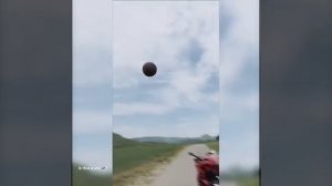 Массивный Инопланетный Шар