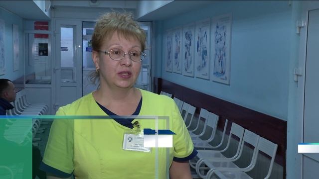 Примерно 3 человека в день госпитализируют с травмами в Барнауле смотреть онлайн
