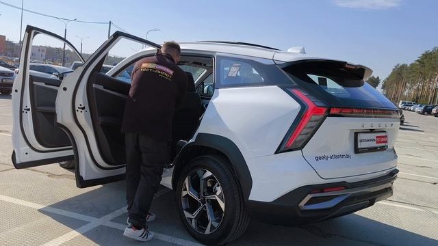 Оцинковка есть или нет? Замер ЛКП новое поколение Geely Atlas 2025 обзор авто #Автопанорама смотреть онлайн