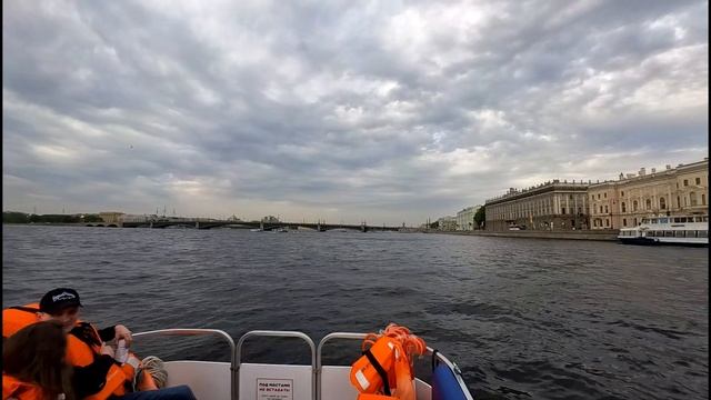 2025.05.29. СПб, прогулка на кораблике от Никольского собора.