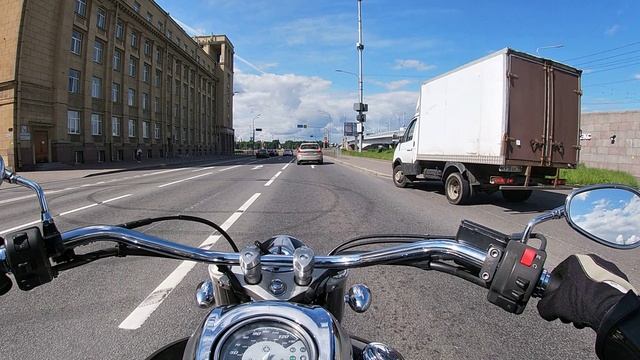 Тест драйв мотоцикла Yamaha V Star 950 от первого лица