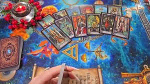 Таро расклад: что спешит♥️ бежит💰 торопиться🍀... в вашу жизнь с 5 по 11 января❄️