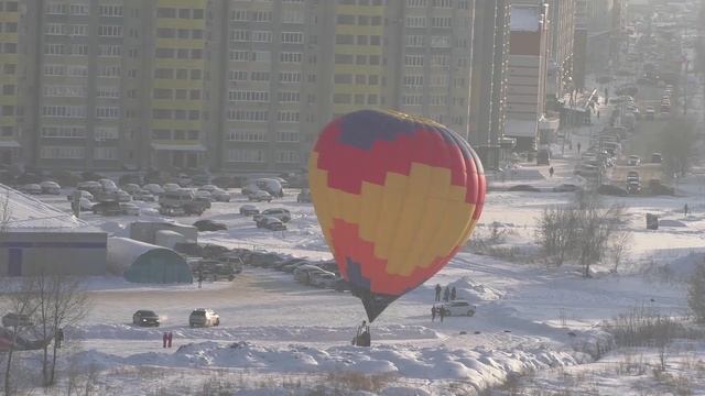 Старая песня, Жил да был на белом свете симпатичный парень целых двадцать лет...