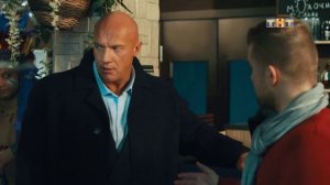 СашаТаня Сильвестру отказали в контракте. На встрече он узнал, что партнер голубой и шантажирует его