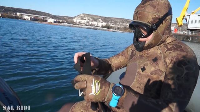 Подводная лодка Январь