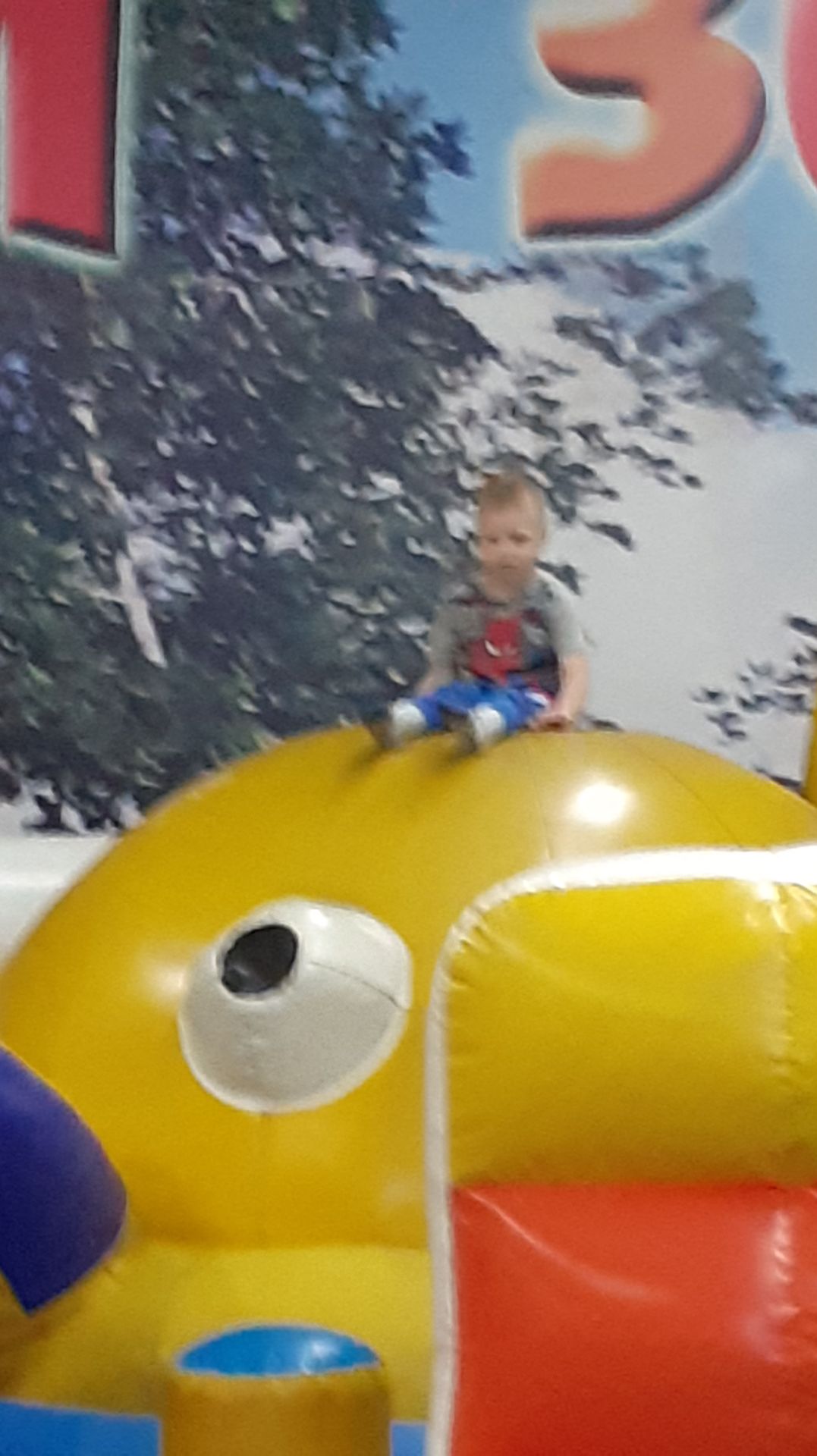 Уж за порогом Новый год,