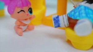 Приключения Перчинки Сахарок и Панки ! Куколка решила всех вылечить ! Видео про куклы лол