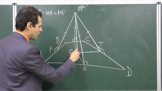 41. Точка_равноудаленная_от_всех_сторон_многоугольника смотреть онлайн