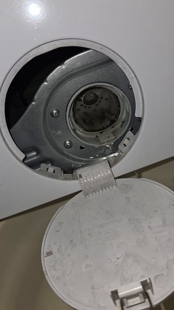 Стиральная машинка «Бирюса» не нагревала воду, не набирала воду, выбивала пробки. Виной тому. смотреть онлайн