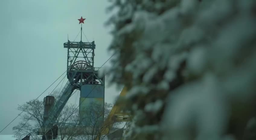 Уникальное рождественское событие произошло на шахте «Горняк-95» в Макеевке: впервые на глубине 4... смотреть онлайн