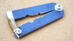 Самодельный клещи для опрессовки наконечников — делаем инструмент за 10 минут!