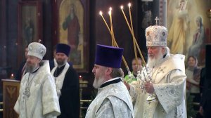 Главное Рождественское богослужение в Храме Христа Спасителя транслирует Первый канал.