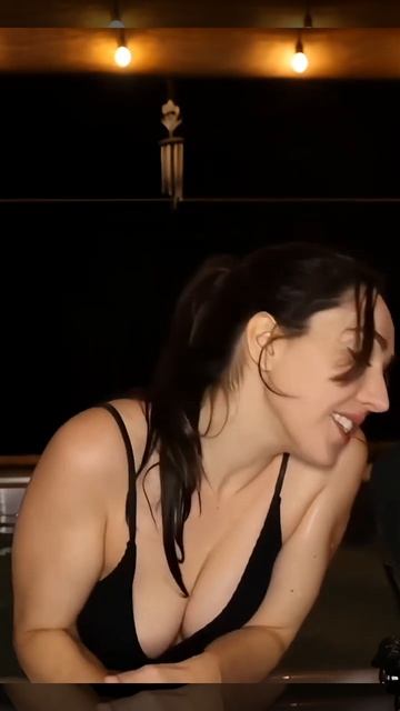 В воде ванны смотреть онлайн