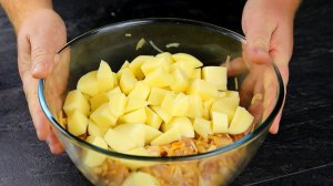 Сунь мясо с картошкой в духовку и наслаждайся! Семья будет довольна! Курица с картошкой в духовке!