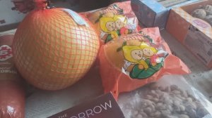 Сын никогда не приезжает с пустыми руками.