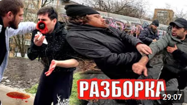 НАКАЗАЛИ ПАРНЯ. РАЗБОРКА В ГАРАЖАХ смотреть онлайн