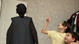 Бабка Грени нас украла! Мы еле выбрались!