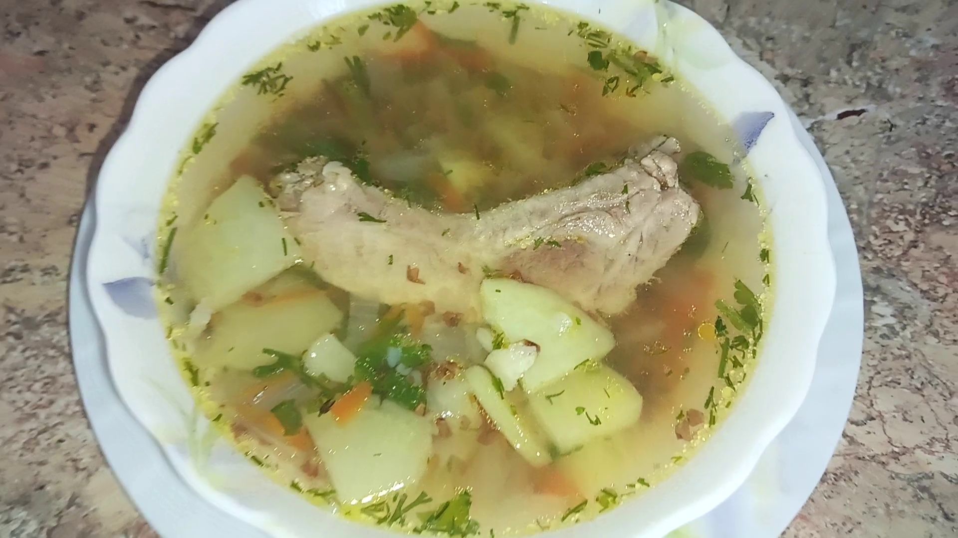 ВКУСНЫЙ СУП НА СВИНЫХ РЕБРАХ. КАКОЙ СУП ПРИГОТОВИТЬ ИЗ СВИНЫХ РЕБРЫШЕК. ГРЕЧНЕВЫЙ СУП смотреть онлайн