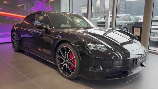 Porsche Taycan 2026 - Интерьер и Экстерьер смотреть онлайн