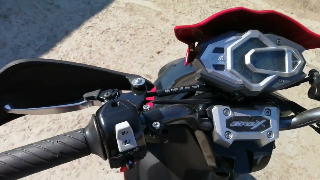 SYM Crox125 красный. смотреть онлайн