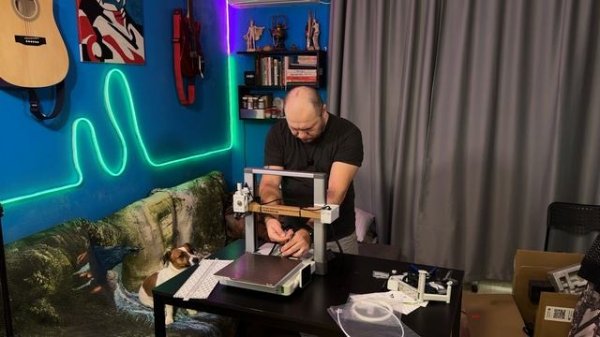 Bambu Lab A1 обзор, распаковка, сборка, первое включение.