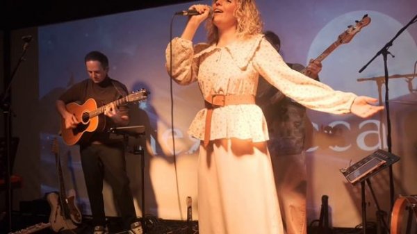 лея кисса - Пари