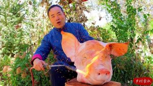 Целая свиная голова, идеально прокопченная в сахаре! Хрустящая шкурка, сочное мясо. Кухня Китая