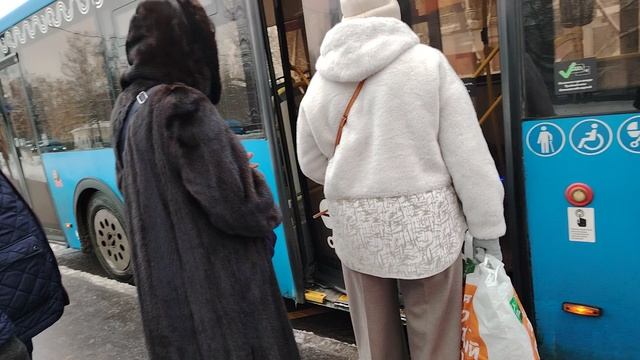 Автобус ЛиАЗ 5292, борт 192444, маршрут 354 смотреть онлайн