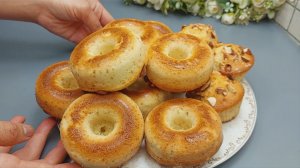 Когда совсем нет времени готовлю только так. Нежный пирог к чаю за 5 минут.Всё смешала и в духовку