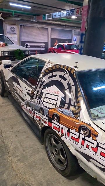Интересный музей японских автомобилей. Смотрим