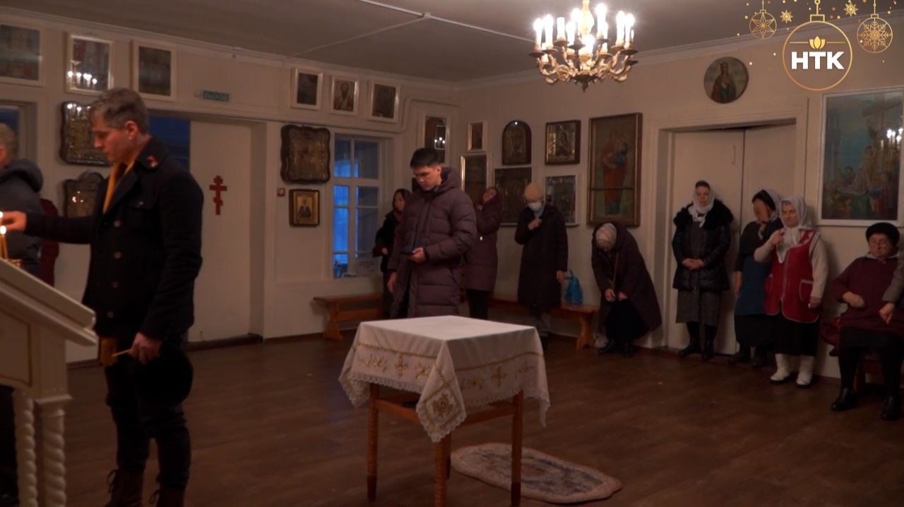 Православные Элисты собрались в Казанском кафедральном соборе на Повечерие смотреть онлайн