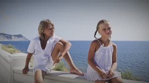 ПОКАТАЙ МЕНЯ, ДЕЛЬФИН!  ЯРОСЛАВ ГРЕБЕЛЬНЫЙ и АЛЕКСАНДРА ГРЕБЕЛЬНАЯ.