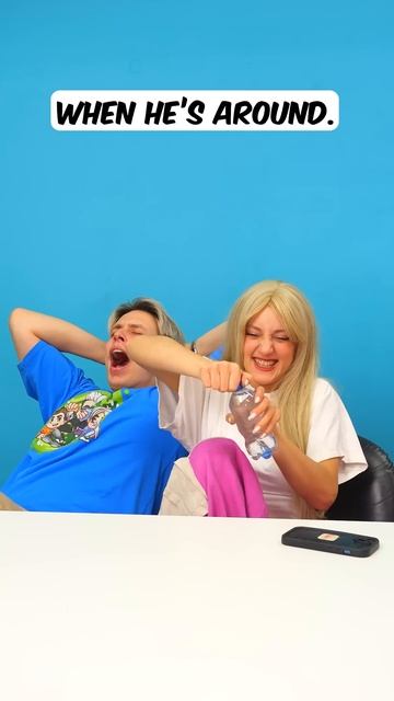 Когда она с кем то и когда одна смотреть онлайн