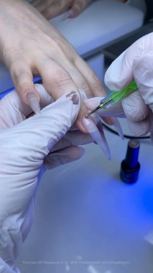 Данные черепашьи ногти из кошачьего глаза💅
#наращиваниеногтей #градиент #нюдовыйманикюр
 #маникюр