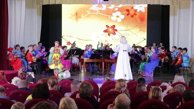 В.Темнов. Весёлая кадриль. Любава Дымерец. Образцовый Народный русский оркестр "Садко". 09.11.2025. смотреть онлайн